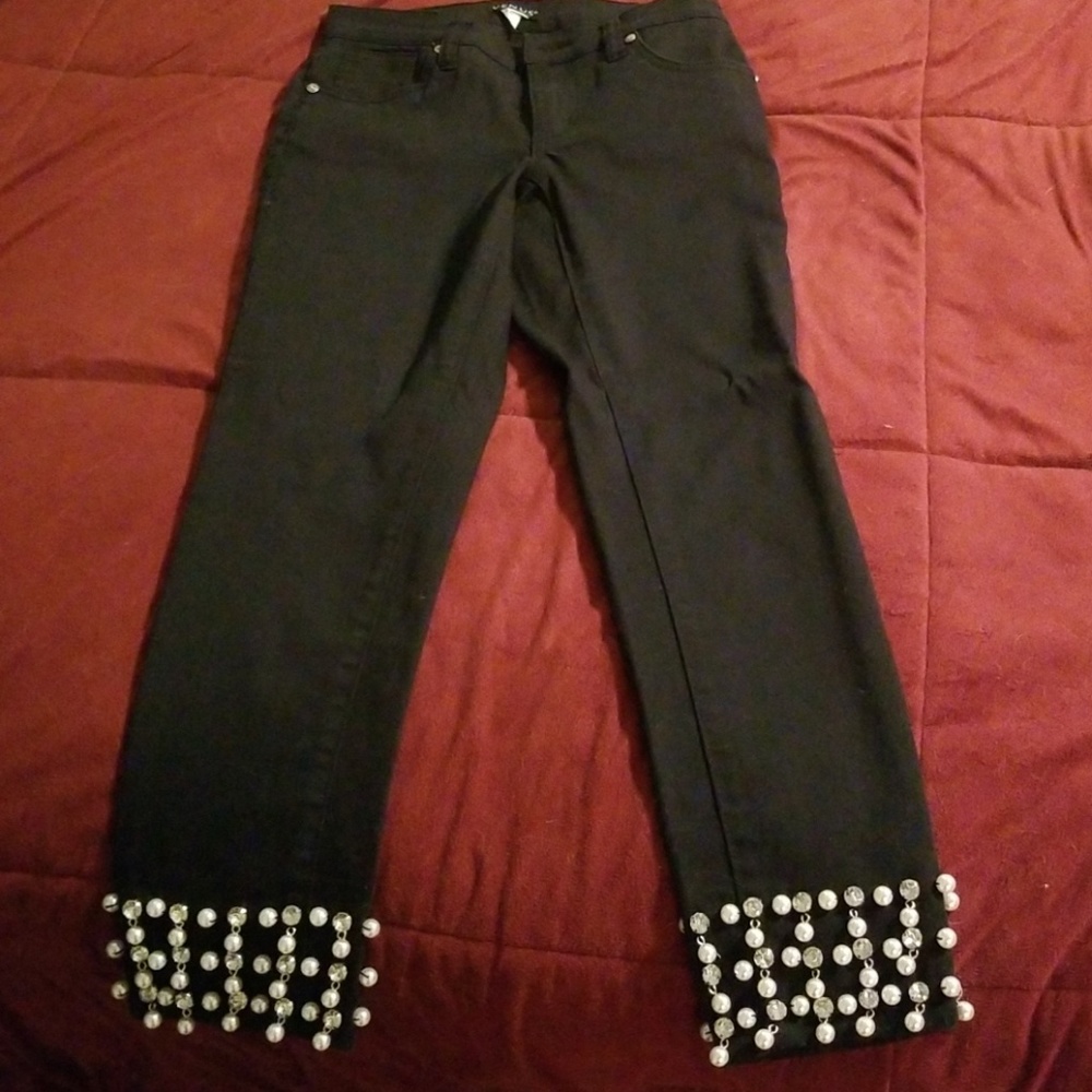 Never worn classy capris